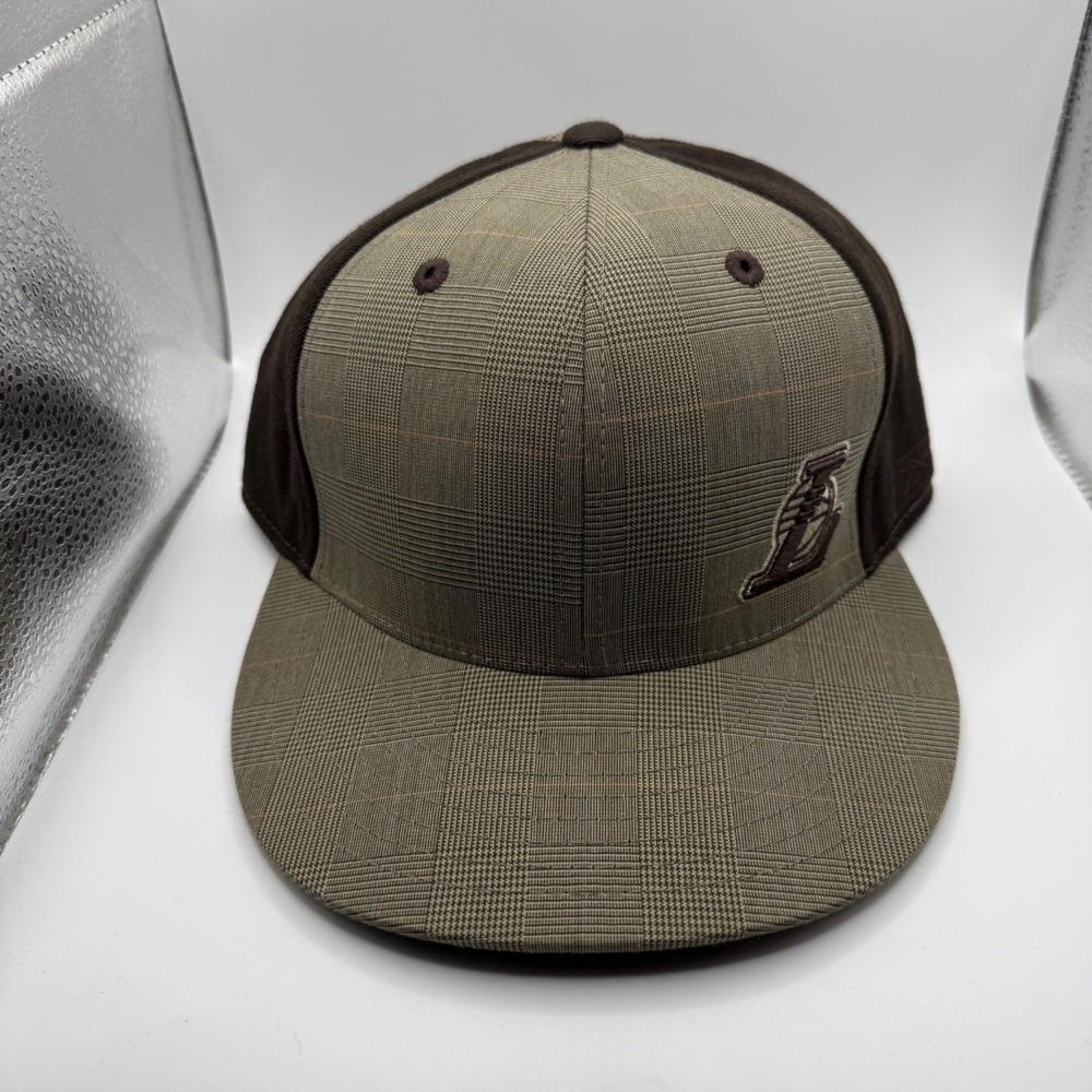Reebok Los Angeles Lakers NBA Plaid Brown Cap Hat Size 7‎ 3/4